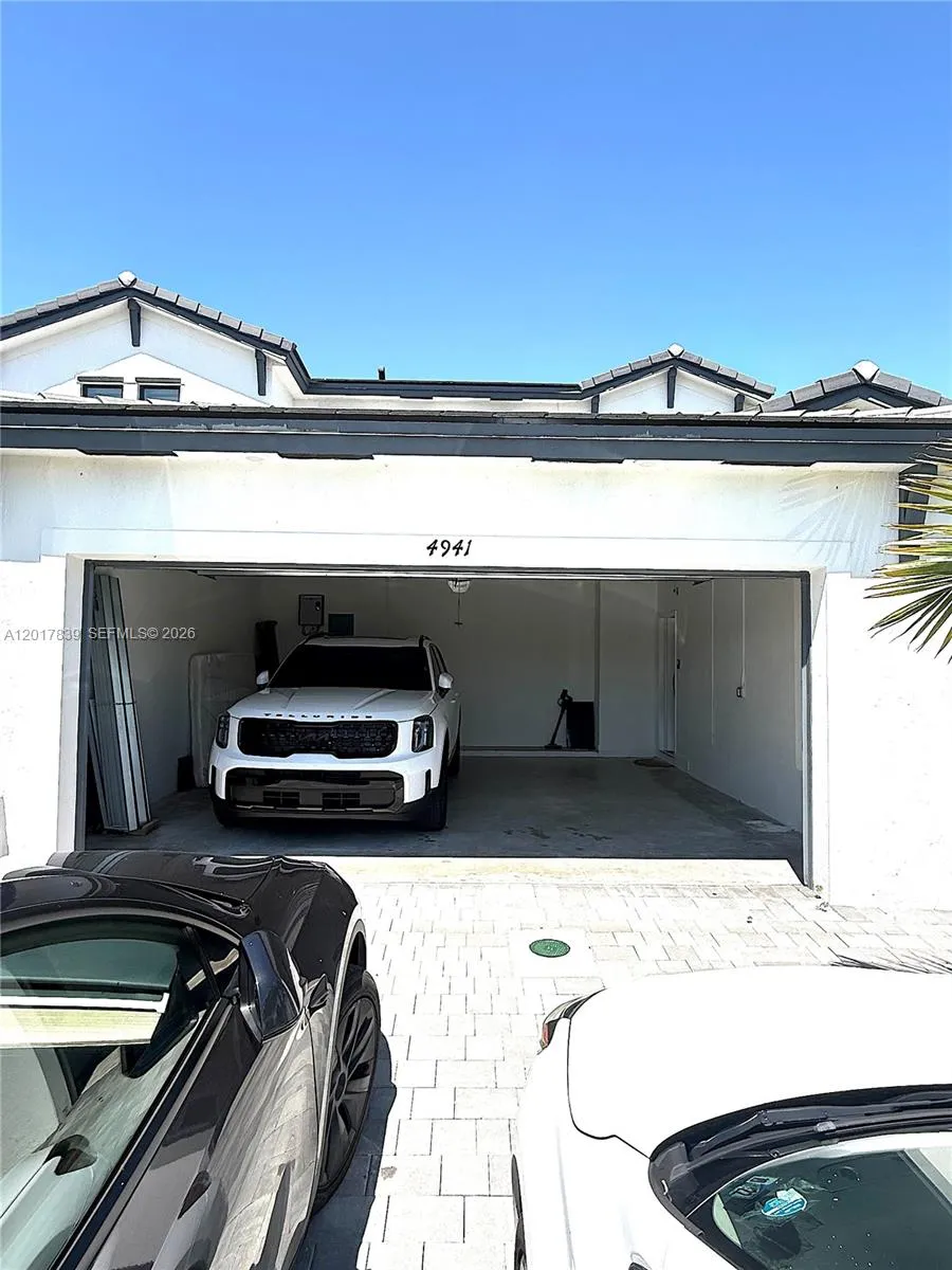 4941 Oakmont Dr #5838 Dania Beach, FL 33312