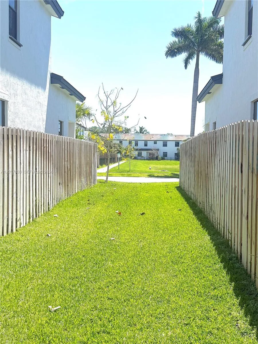 4941 Oakmont Dr #5838 Dania Beach, FL 33312