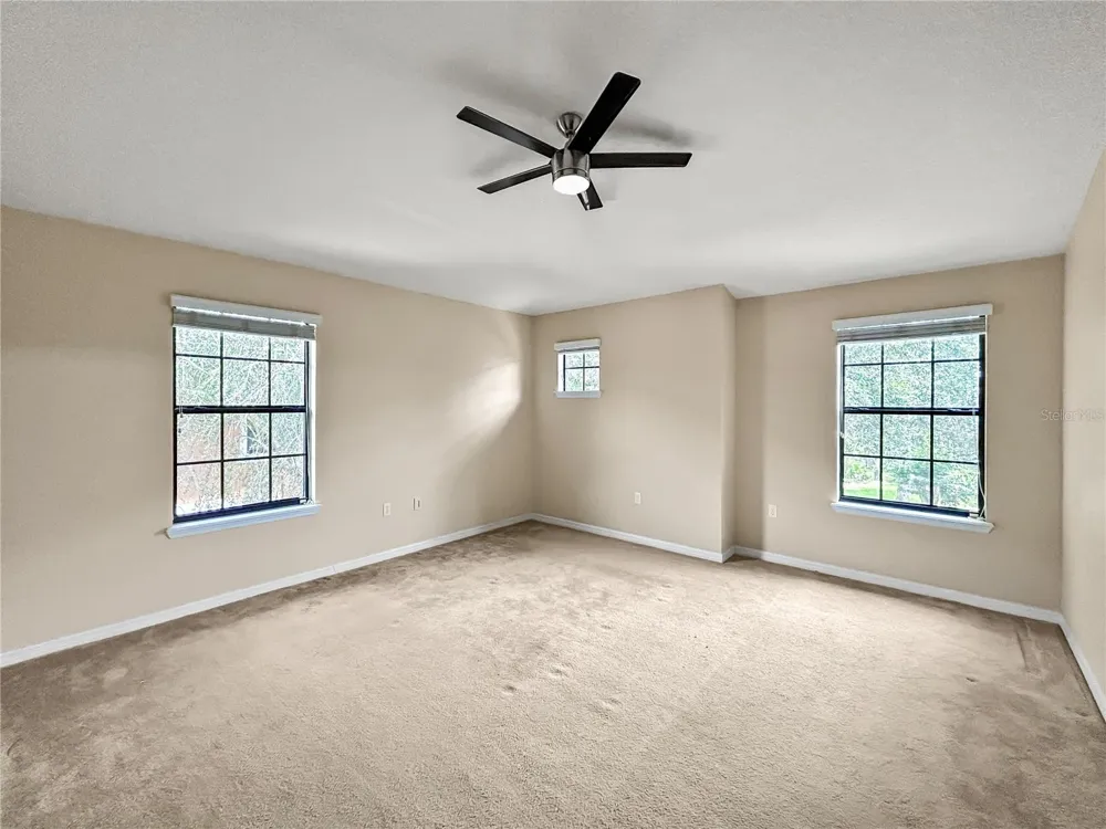 16615 KINGLETSIDE COURT Lithia, FL 33547