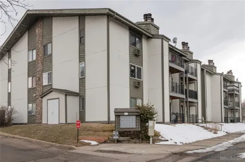 2280 S Oswego Way #305