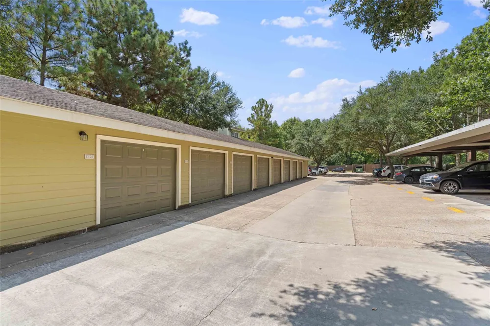 2400 Spring Rain Drive Klein, TX 77379