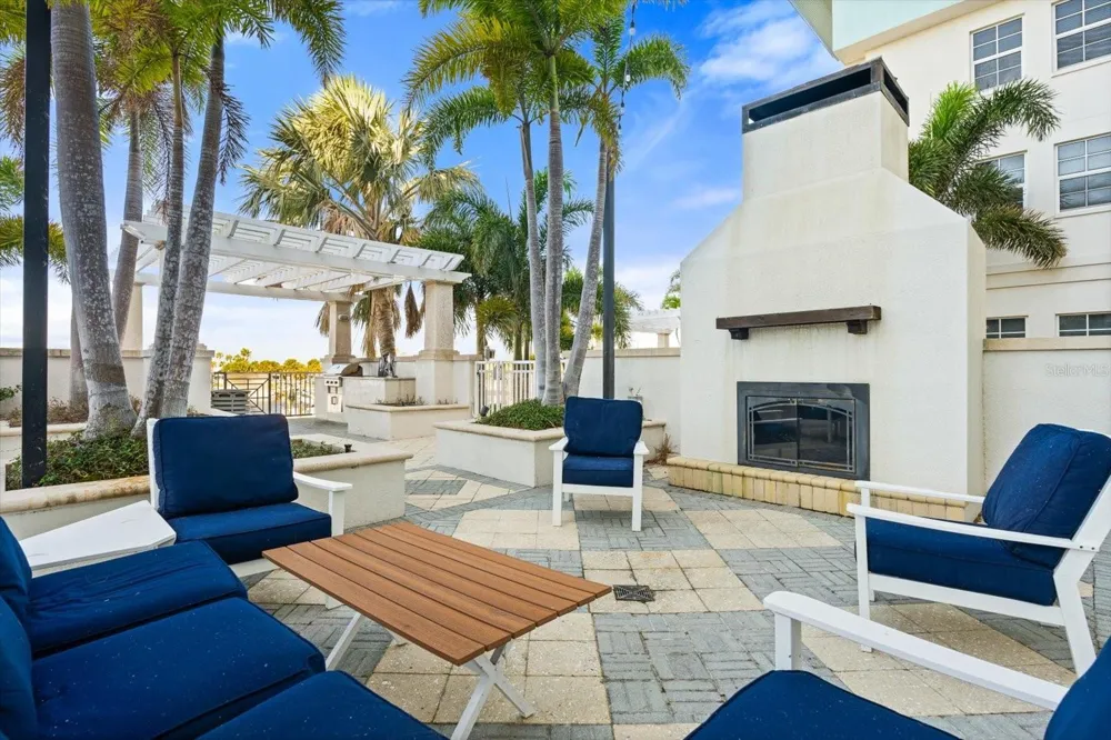 536 BAHIA BEACH BOULEVARD #320B Ruskin, FL 33570