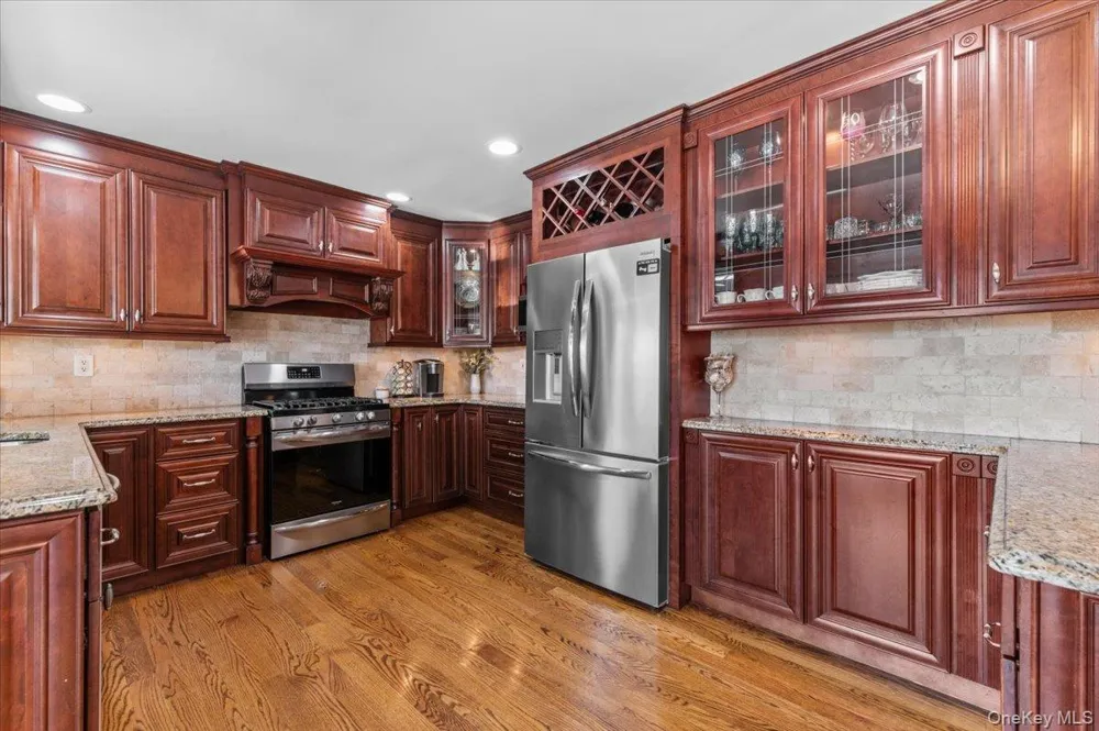 2968 Islip Court Wantagh, NY 11793