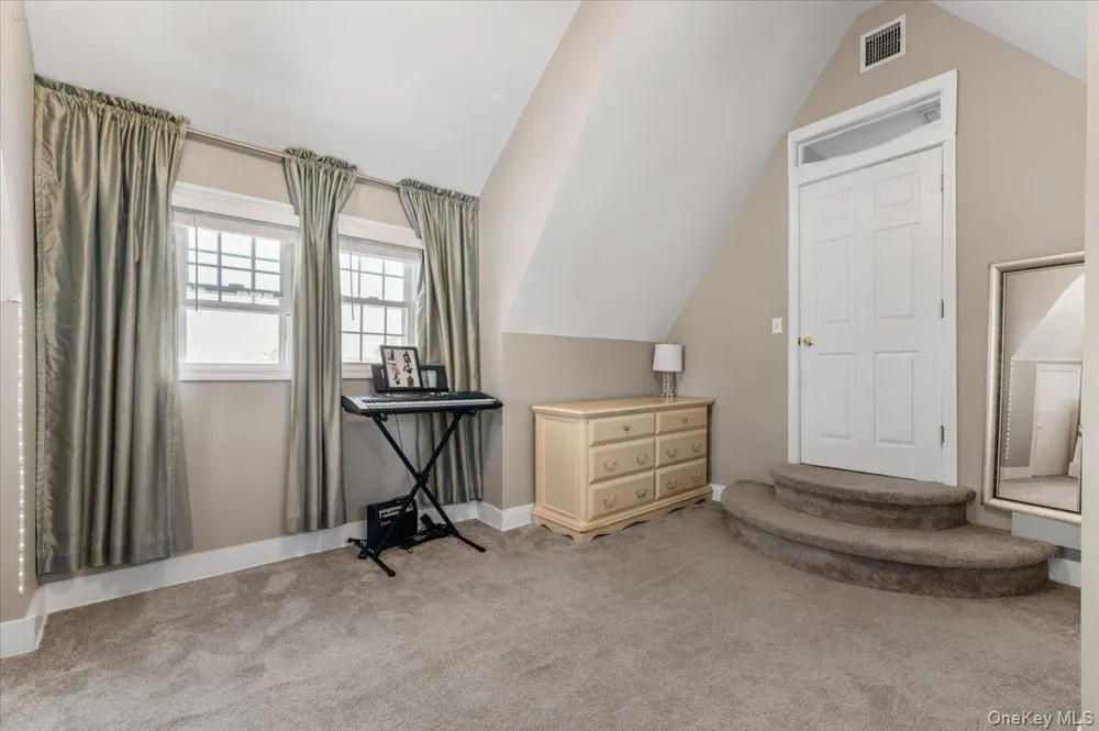 2968 Islip Court Wantagh, NY 11793