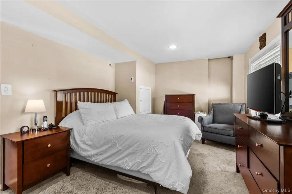 2968 Islip Court Wantagh, NY 11793