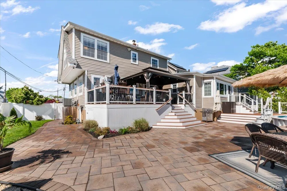 2968 Islip Court Wantagh, NY 11793