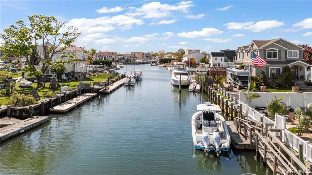 2968 Islip Court Wantagh, NY 11793