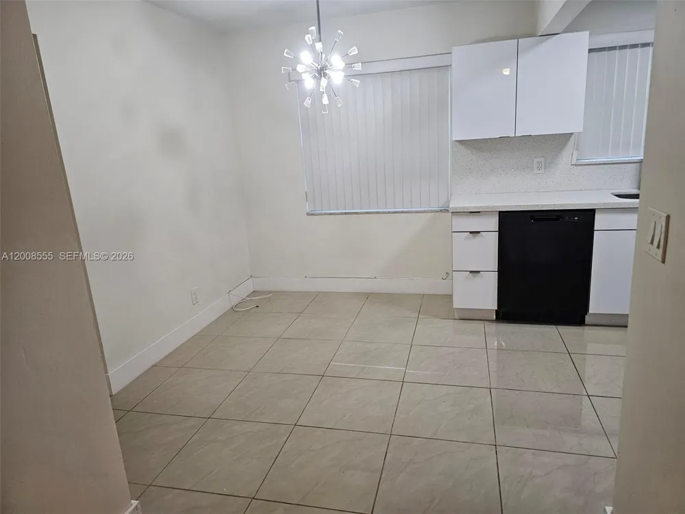 900 Tallwood Ave #207 Hollywood, FL 33021