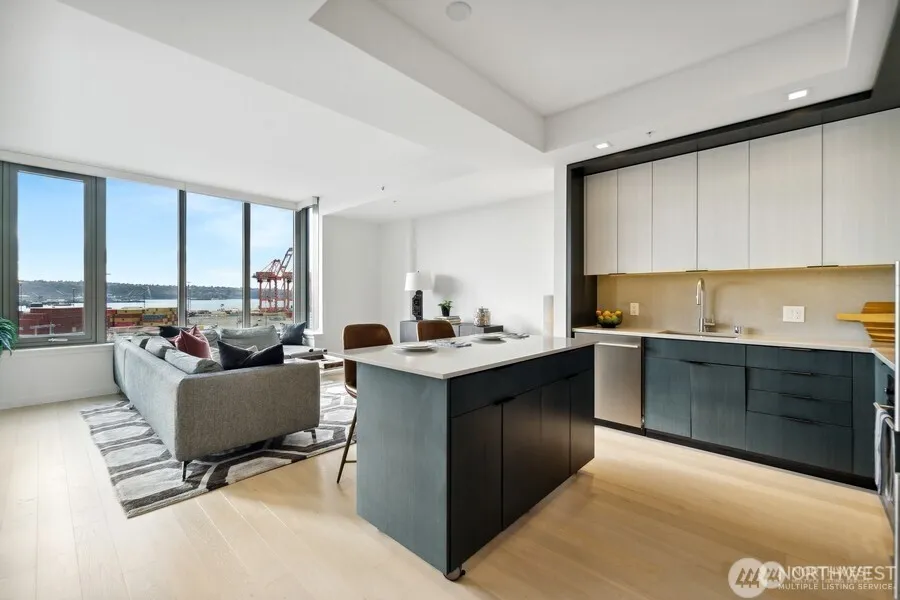 590 1st Avenue S #805 Seattle, WA 98104