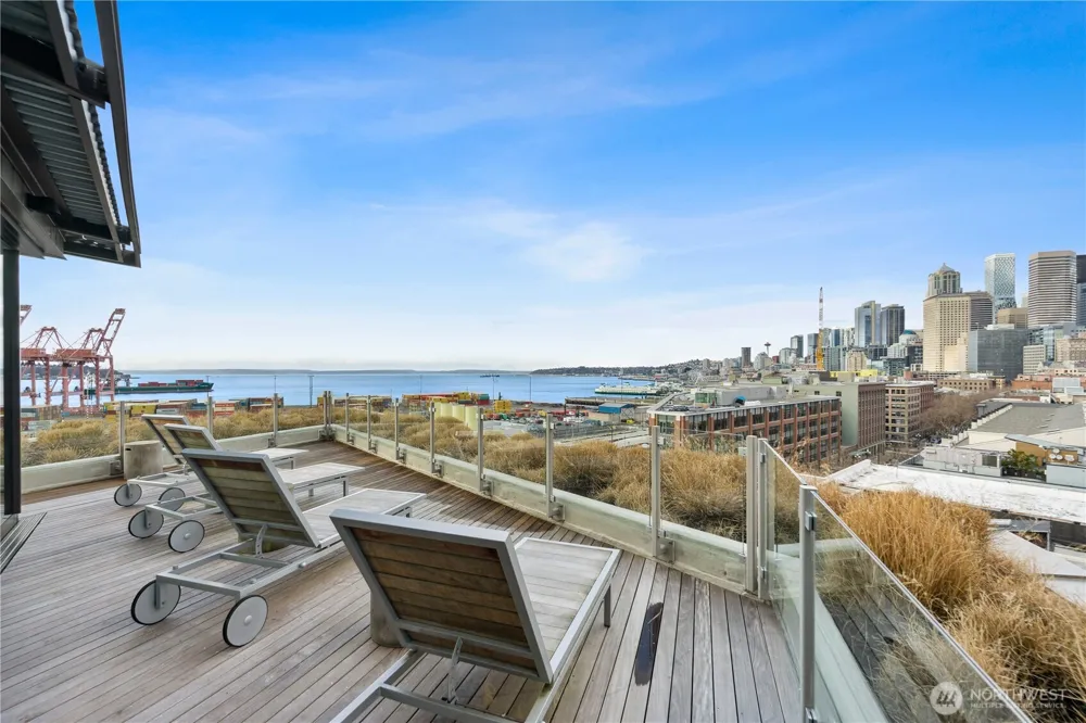 590 1st Avenue S #805 Seattle, WA 98104