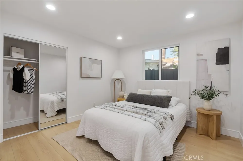 2706 S Cochran Street Los Angeles, CA 90016