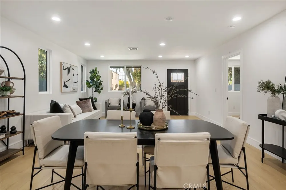 2706 S Cochran Street Los Angeles, CA 90016