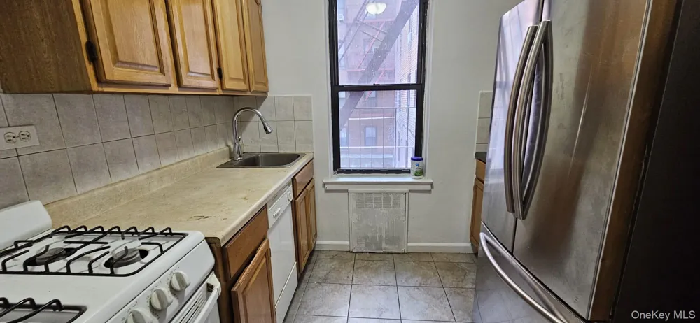 6535 108th Street #B7 Forest Hills, NY 11375