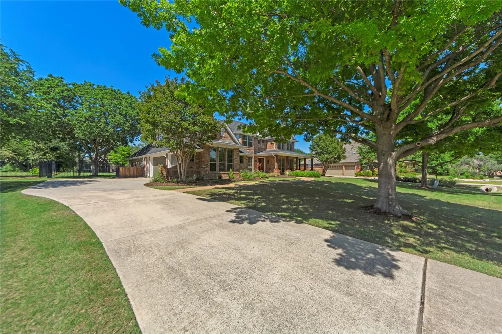5805 Glenmore Drive Parker, TX 75002