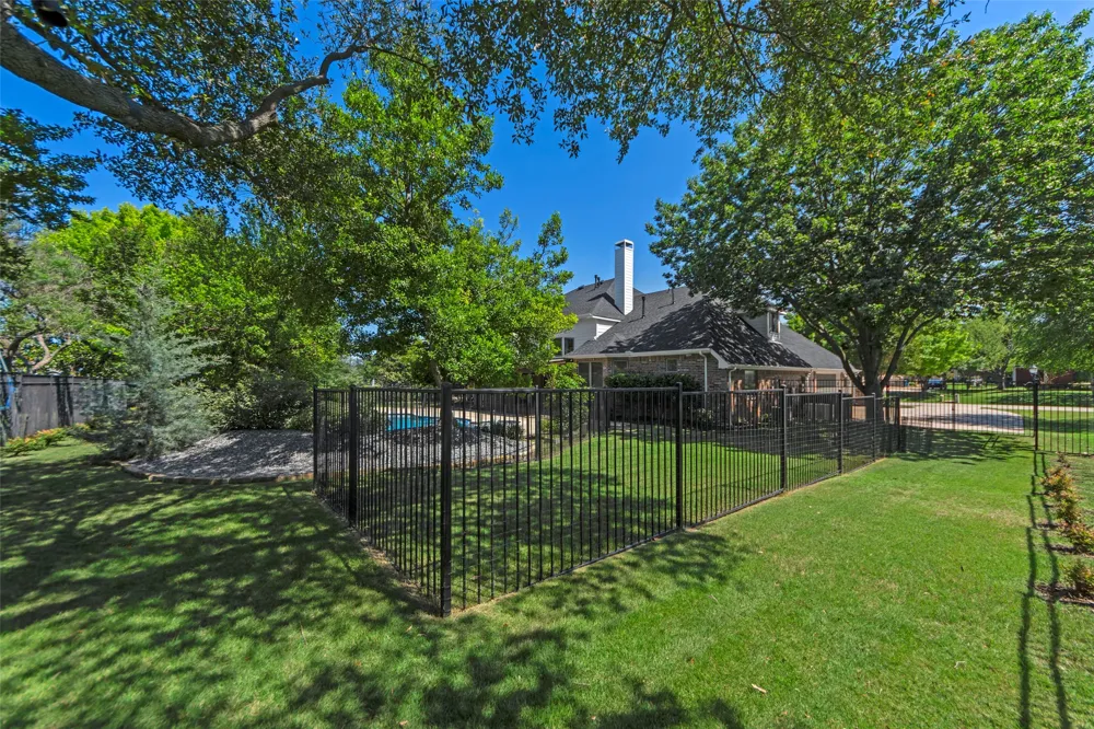 5805 Glenmore Drive Parker, TX 75002