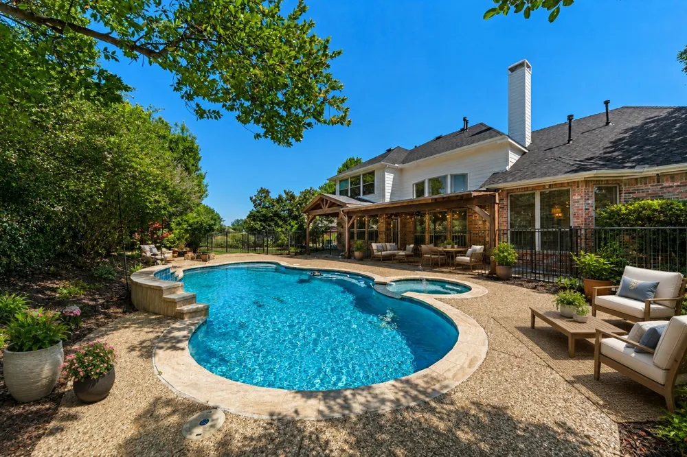 5805 Glenmore Drive Parker, TX 75002