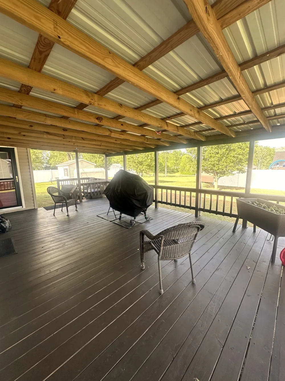 59 Eiffel Tower Ln Paris, TN 38242