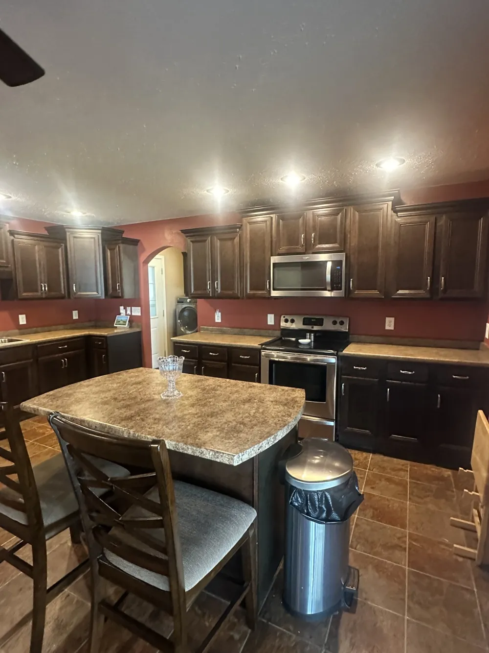 59 Eiffel Tower Ln Paris, TN 38242