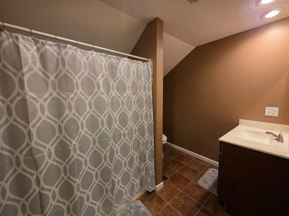 59 Eiffel Tower Ln Paris, TN 38242