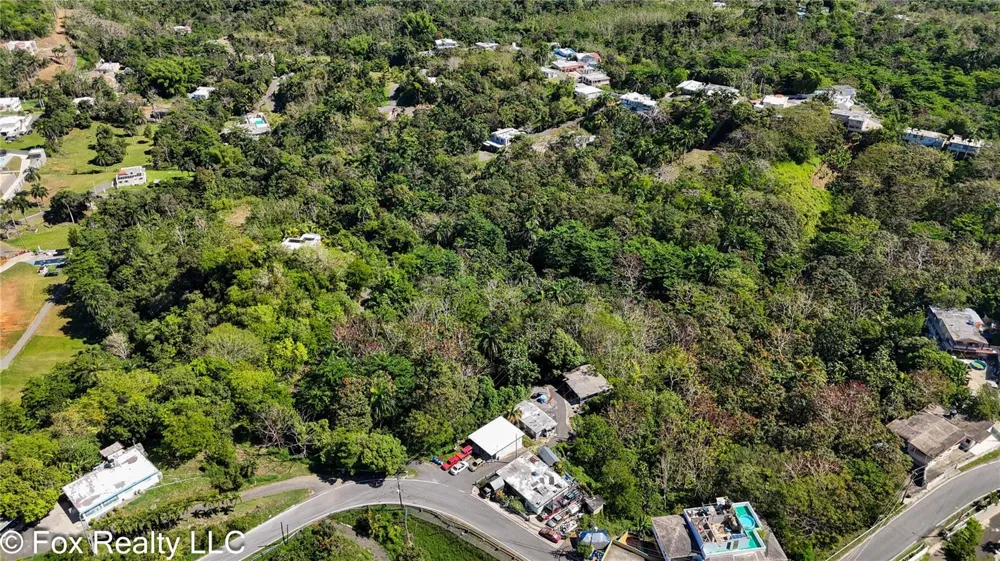 Carr. 414 KM 3.2 BO.CRUCES Aguada, PR 00602