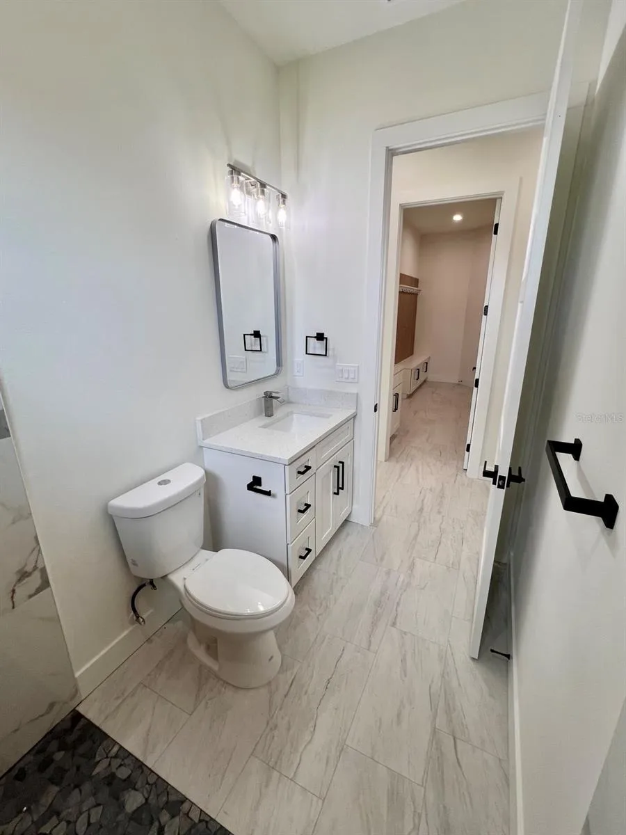 9245 BOCA GRANDE AVENUE Englewood, FL 34224