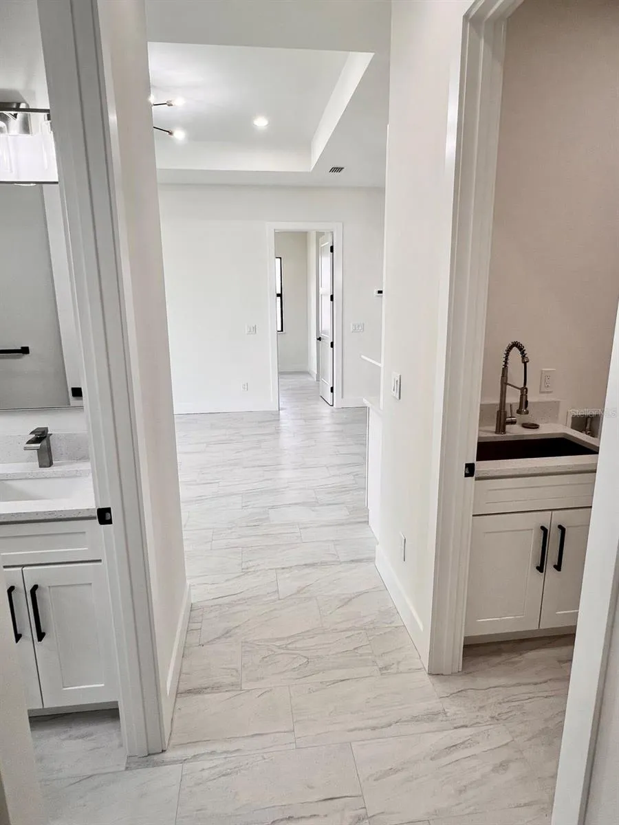 9245 BOCA GRANDE AVENUE Englewood, FL 34224