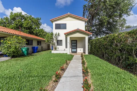 122 SW 56th Ave