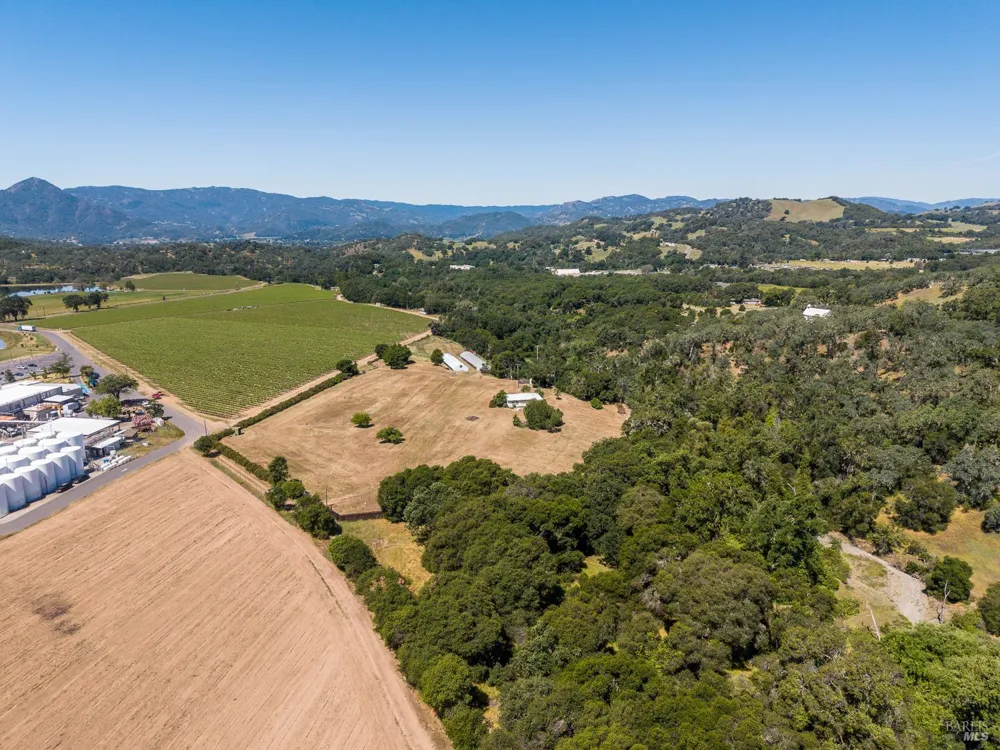 13000 Buckman Drive Hopland, CA 95449
