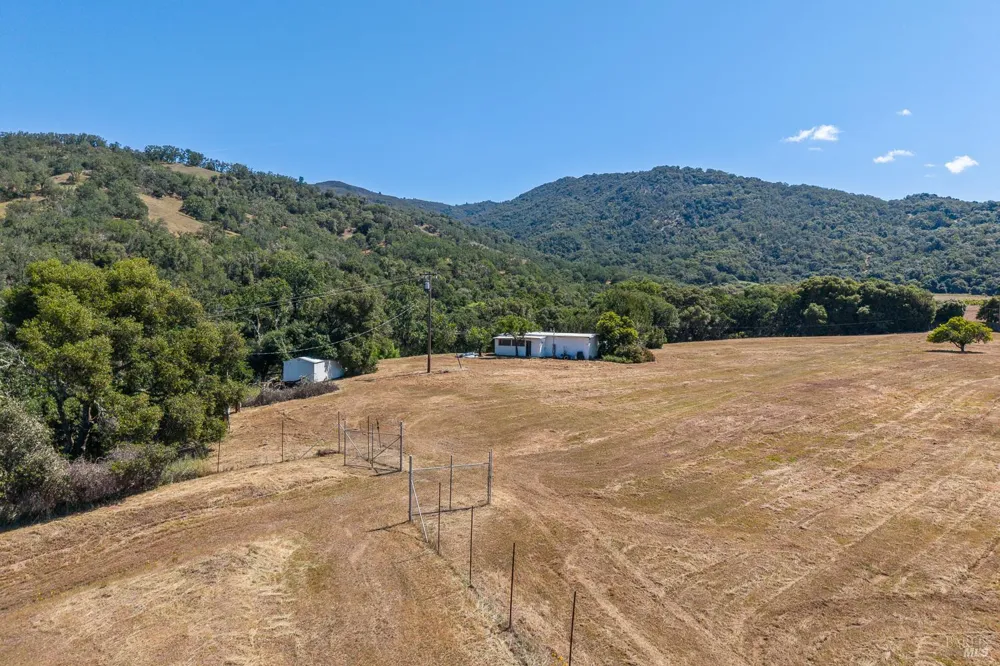 13000 Buckman Drive Hopland, CA 95449