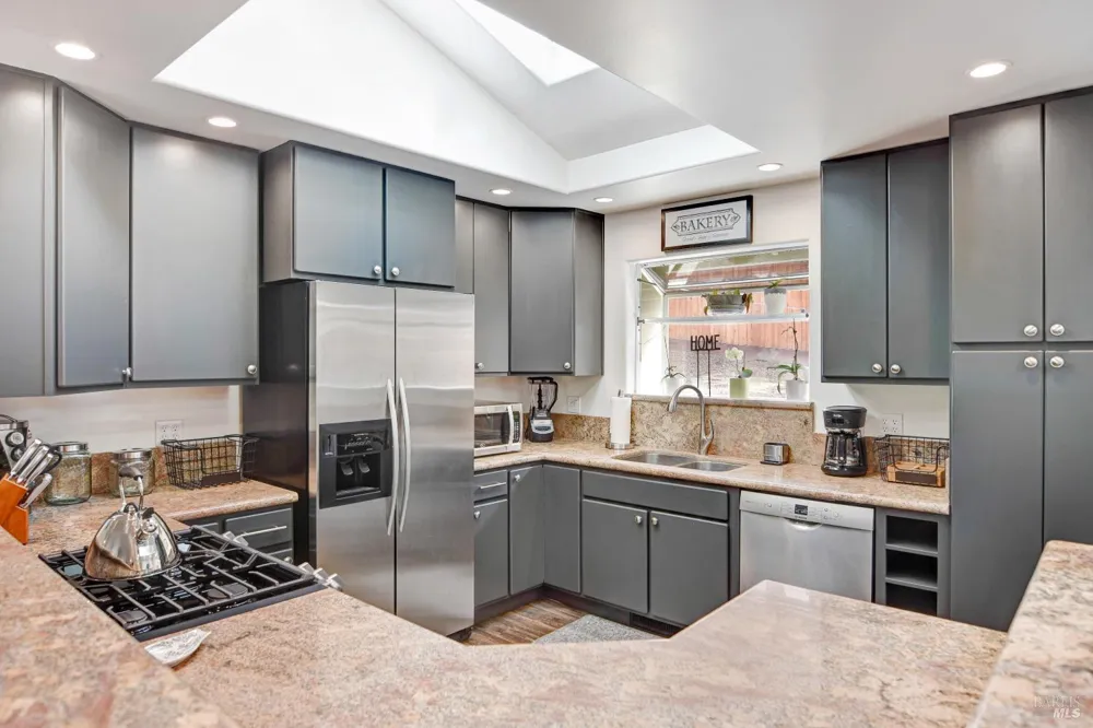 820 Warm Springs Road Kenwood, CA 95452