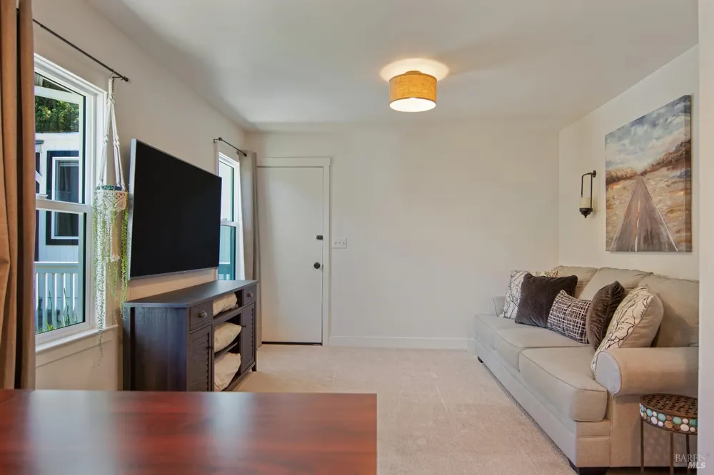 820 Warm Springs Road Kenwood, CA 95452