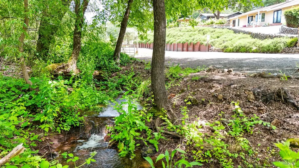 820 Warm Springs Road Kenwood, CA 95452