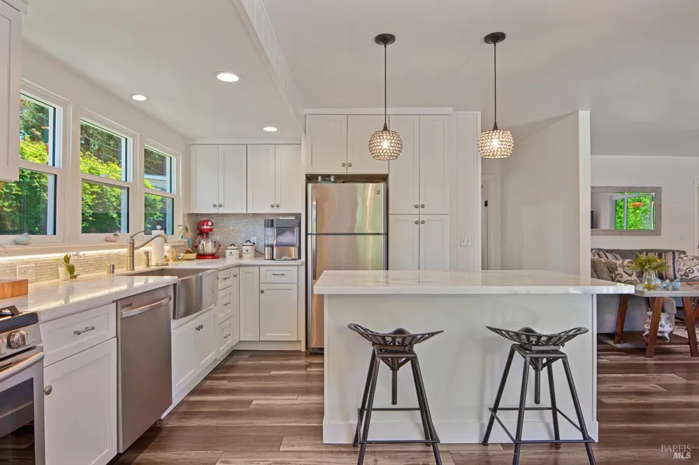 820 Warm Springs Road Kenwood, CA 95452