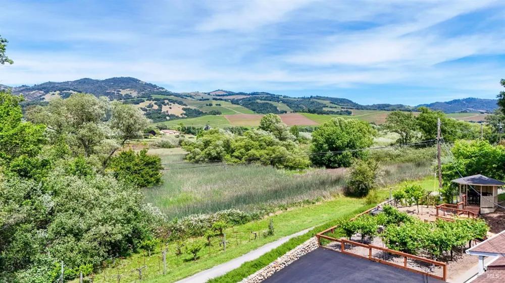 820 Warm Springs Road Kenwood, CA 95452