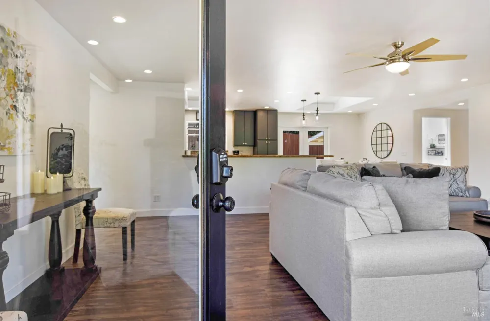 820 Warm Springs Road Kenwood, CA 95452