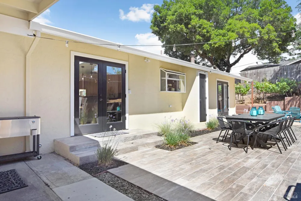 820 Warm Springs Road Kenwood, CA 95452