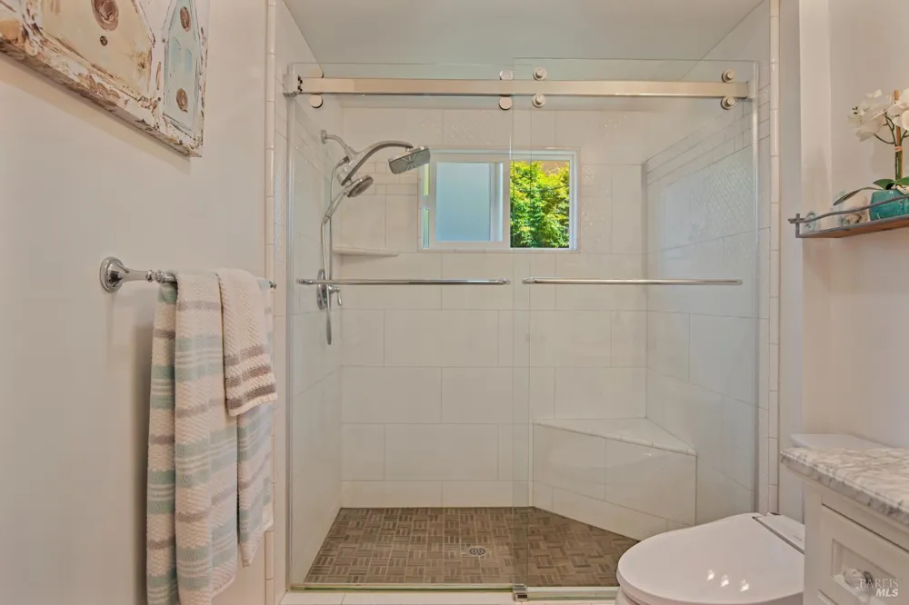 820 Warm Springs Road Kenwood, CA 95452