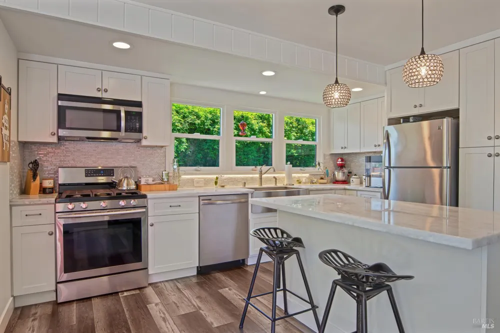 820 Warm Springs Road Kenwood, CA 95452