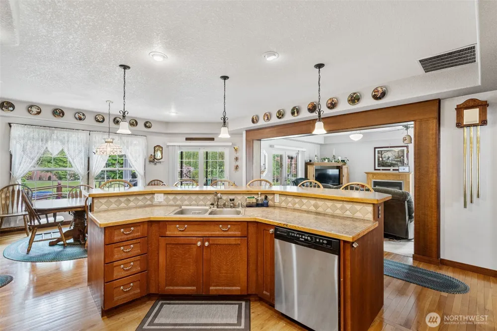 2716 Foron Road Centralia, WA 98531