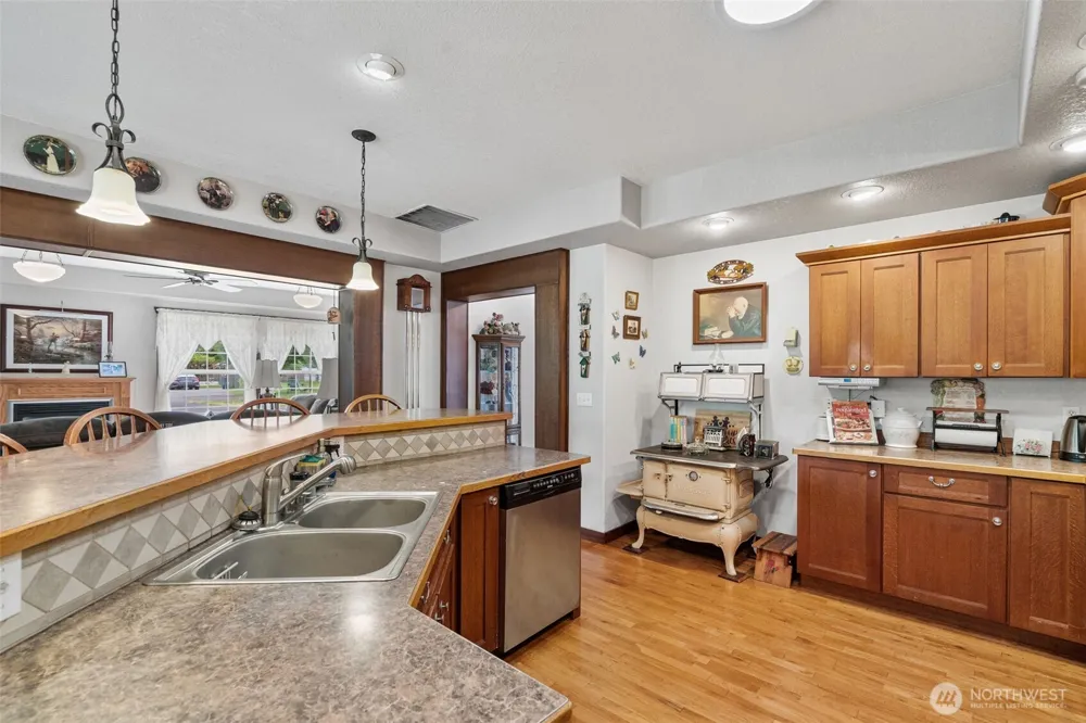 2716 Foron Road Centralia, WA 98531