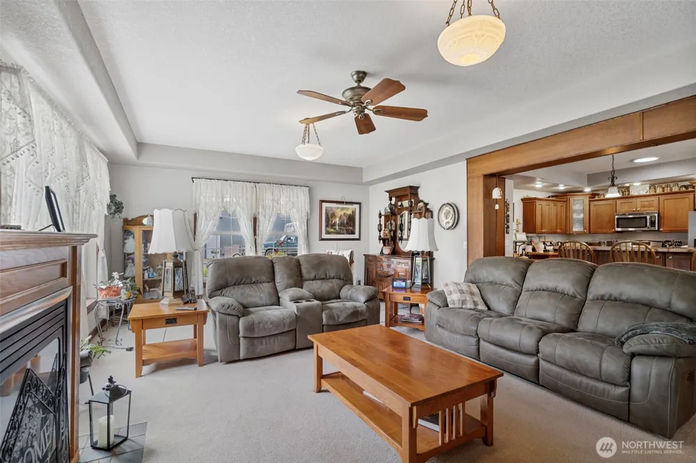 2716 Foron Road Centralia, WA 98531
