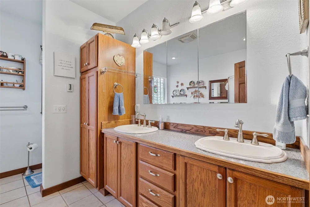 2716 Foron Road Centralia, WA 98531