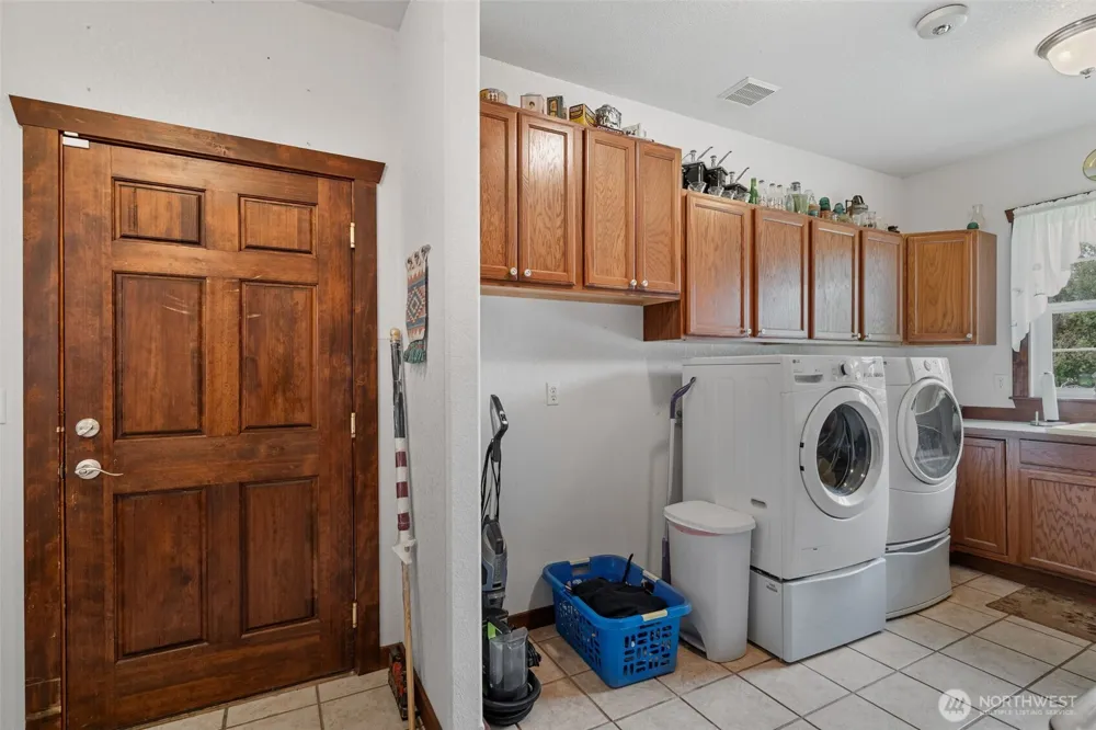 2716 Foron Road Centralia, WA 98531