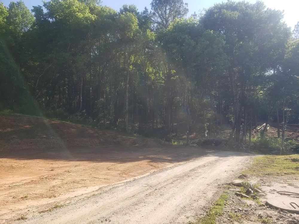 5842 Us Hwy 64 W Brasstown, NC 28902