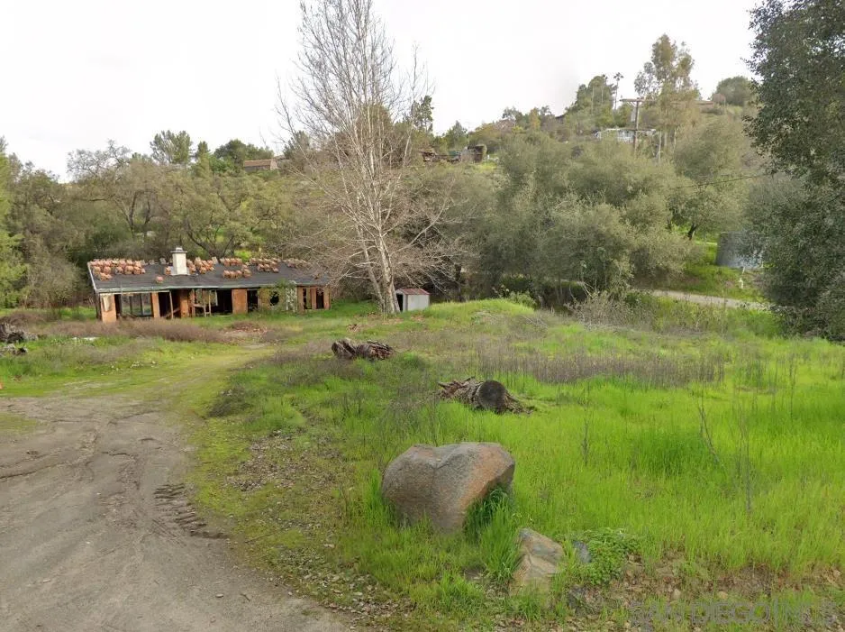 865 Glen Oaks Dr Alpine, CA 91901