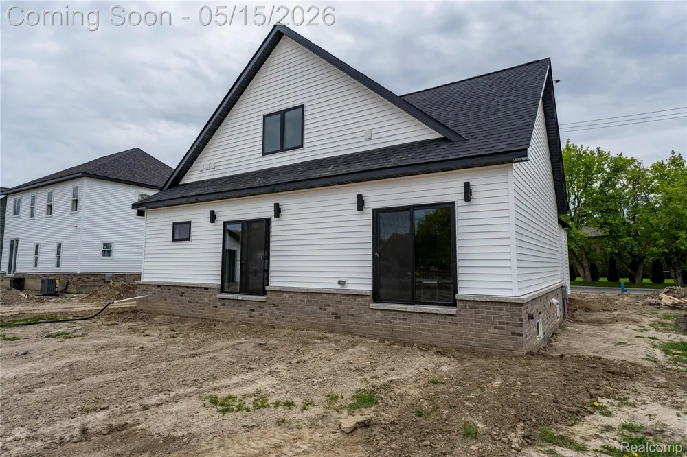 3551 7th Street Wyandotte City, MI 48192