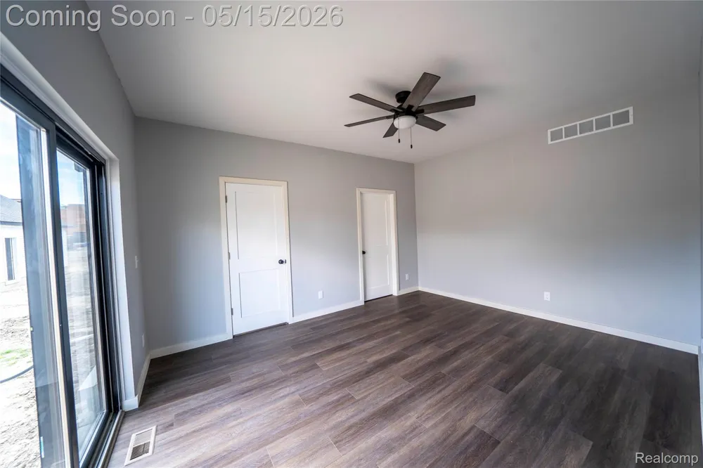 3551 7th Street Wyandotte City, MI 48192