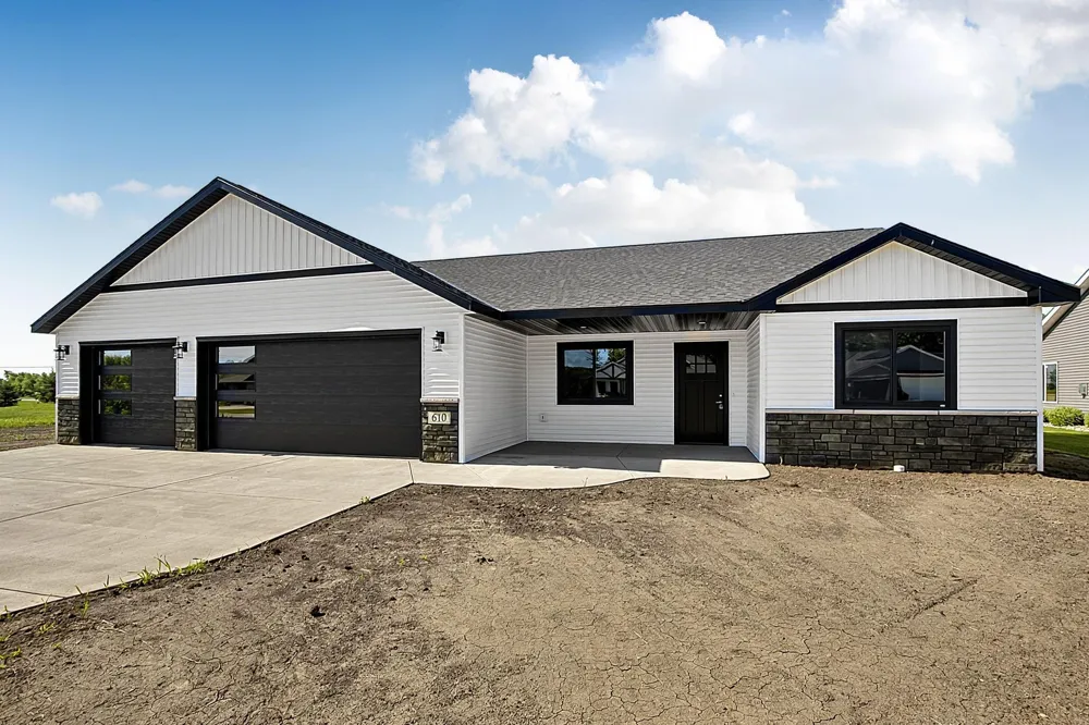 610 Lanigan Way SE Saint Joseph, MN 56374