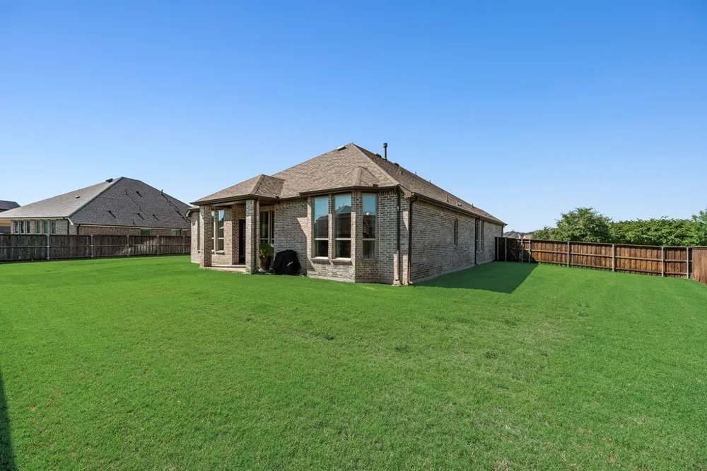 1418 Via Toscana Lane McLendon Chisholm, TX 75032
