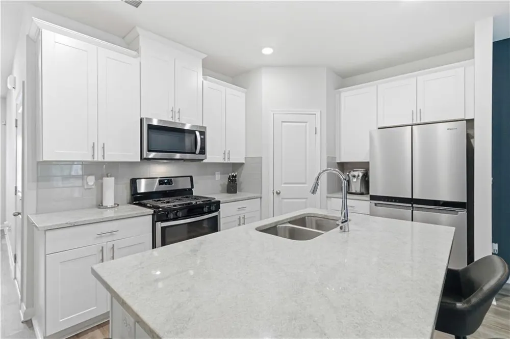 5321 Glade Park Drive Lilburn, GA 30047